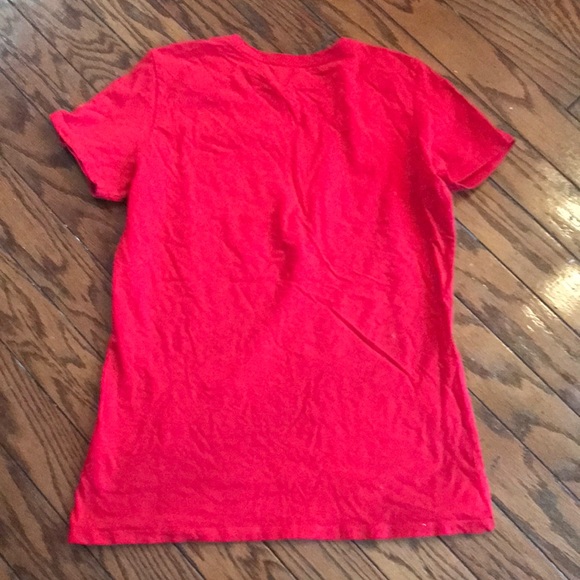 Like New Women’s Med/ Lrg Kc Chiefs T - Shirt ❤️🏈 - Picture 5 of 5